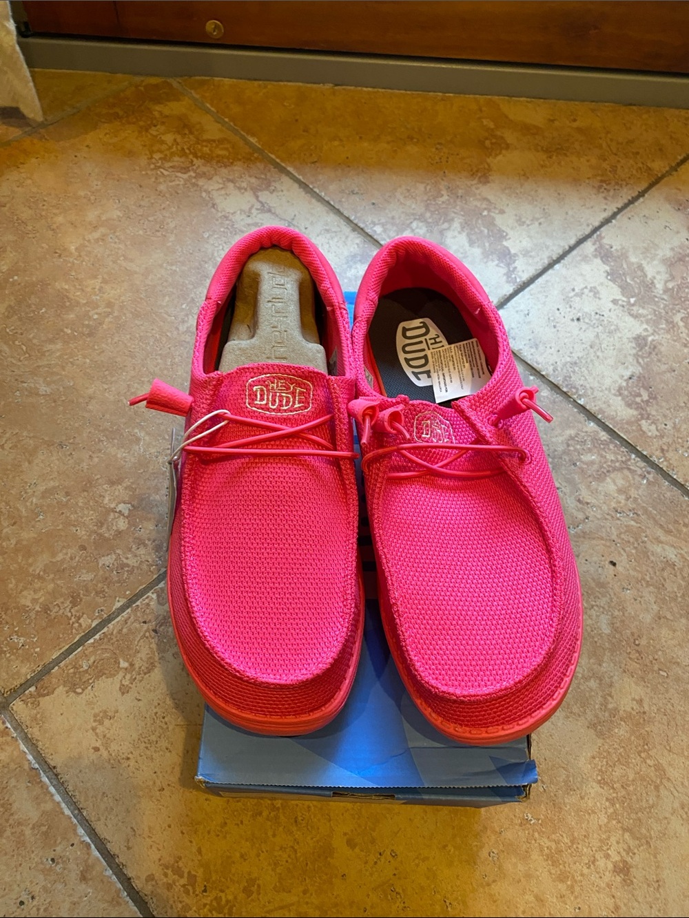 Hey Dude Wendy slip on shoes size 9 electric pink